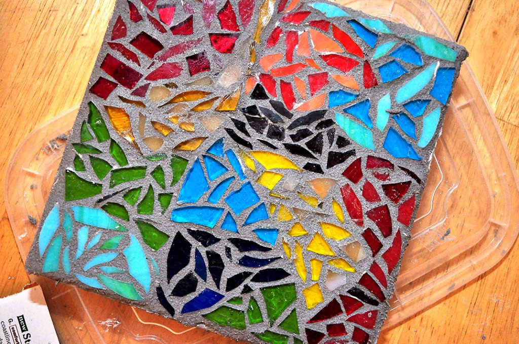 Mosaic trivet tutorial | Jenna's Everything Blog